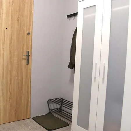 - Ul Grochowa Apartment *